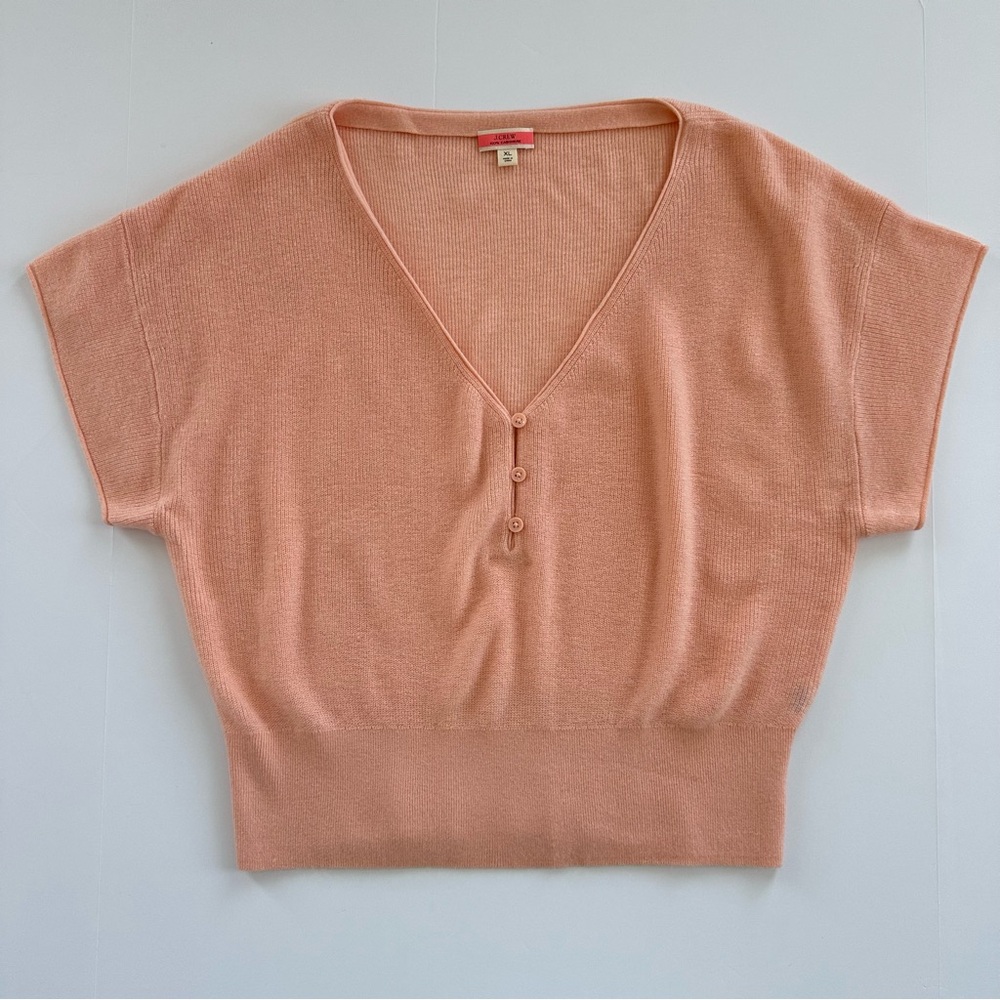 J.Crew Featherweight Cashmere V-neck T-shirt in Iced Peach | XL | EUC - Picture 2 of 9